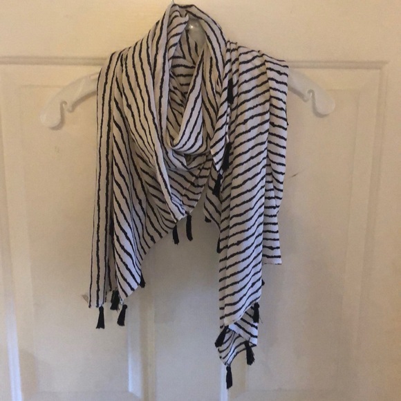 Accessories - Black and White Scarf with Tassels, never worn!